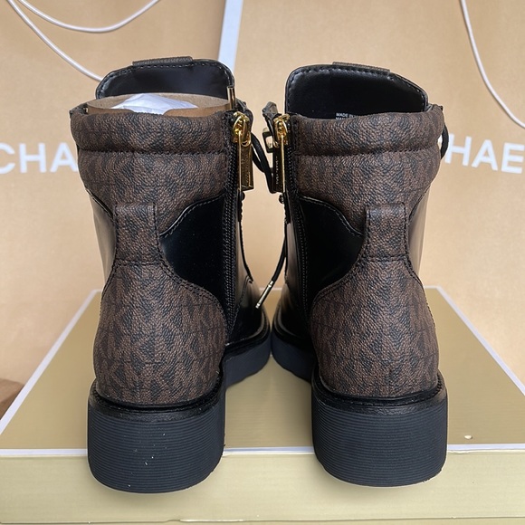 Michael Kors TRUDY BOOTIE FAUX LEATHER Black/Brown

49F0TRFE6L - Picture 14 of 16